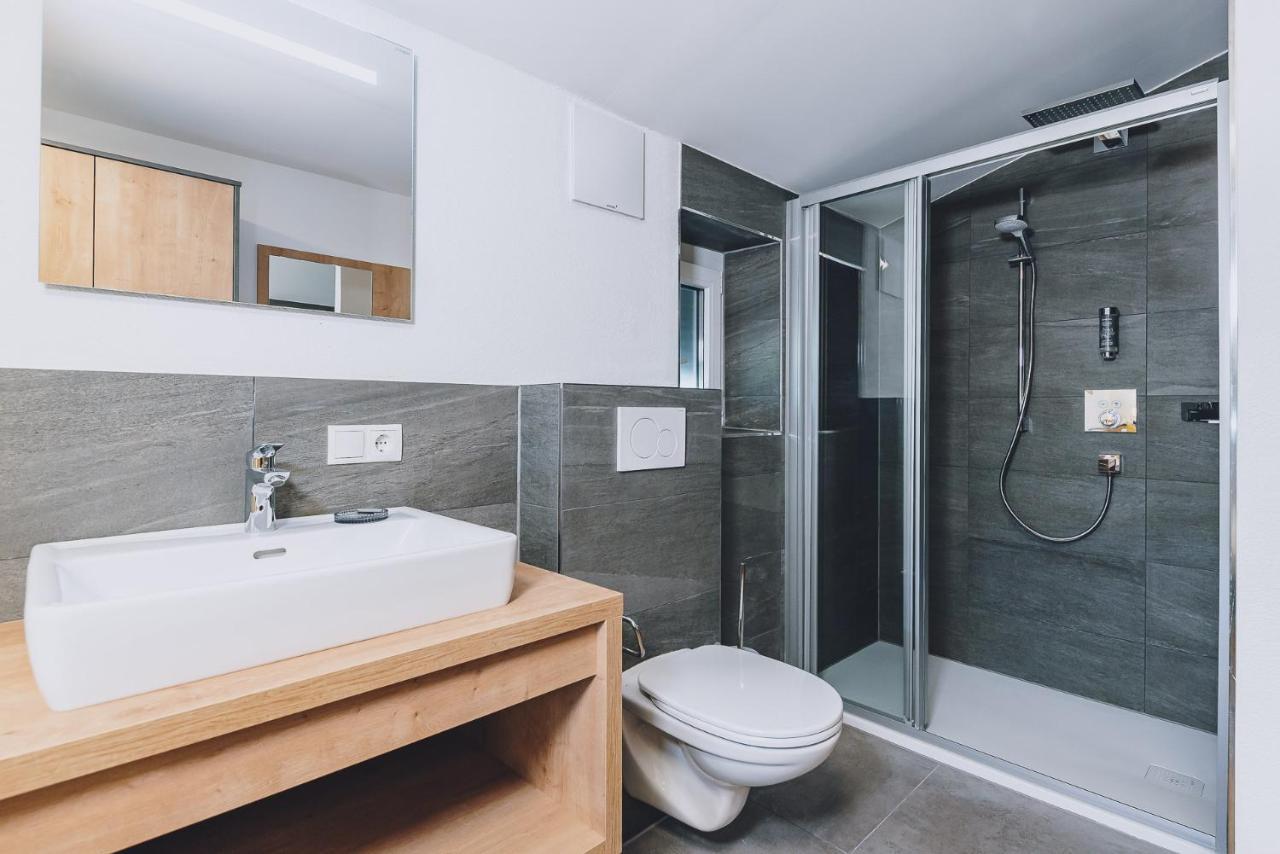 Spa Chalet By We Rent Zell am See Bagian luar foto