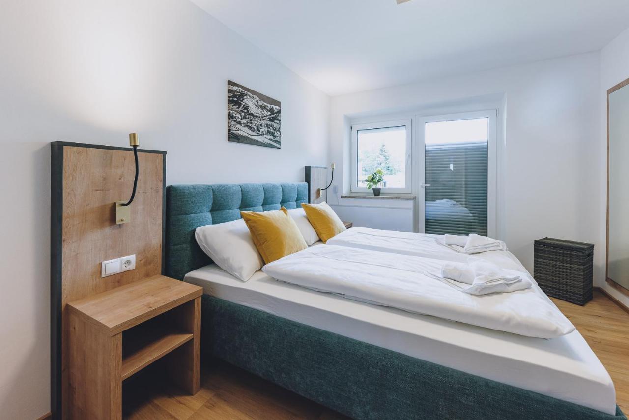 Spa Chalet By We Rent Zell am See Bagian luar foto
